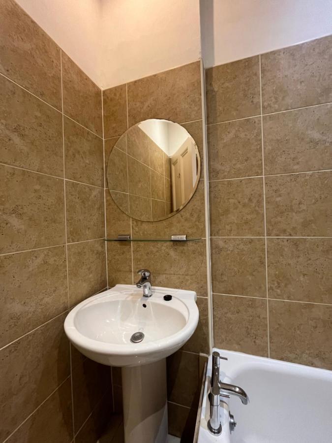 Bright 3 Bedroom Edinburgh City Apt 外观 照片